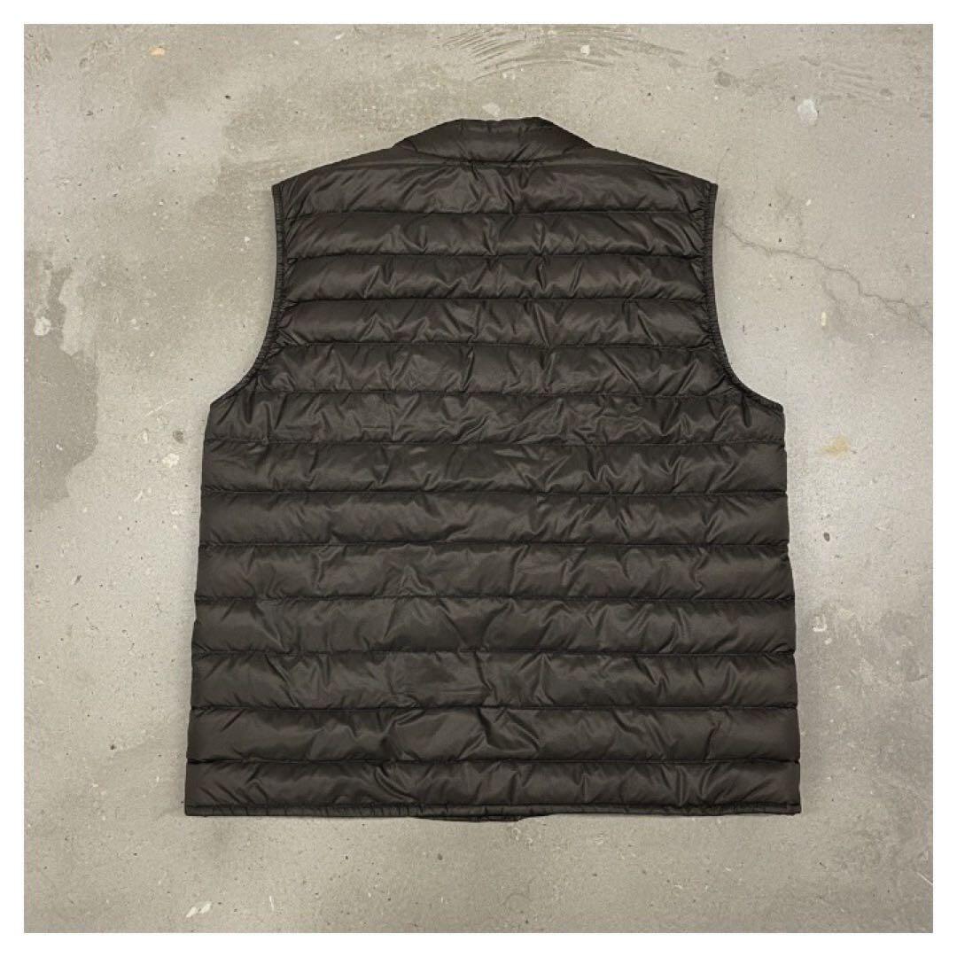 美品 正規品 mont-bell ダウンベスト サイズXL モンベル 黒