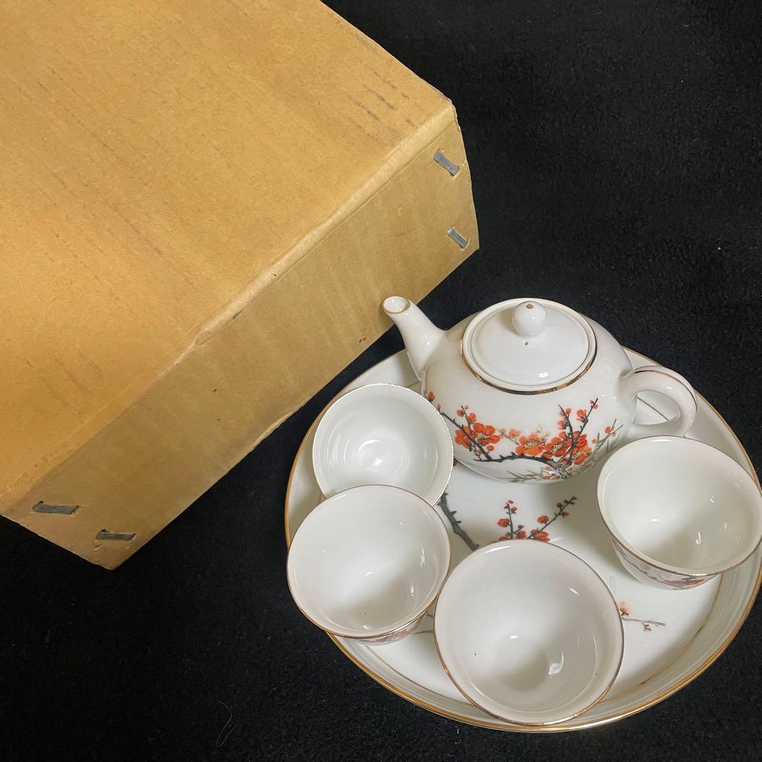 茶器セット　茶具　中国　白磁　梅　紅梅　China  飲茶　中国製造　箱入り　茶