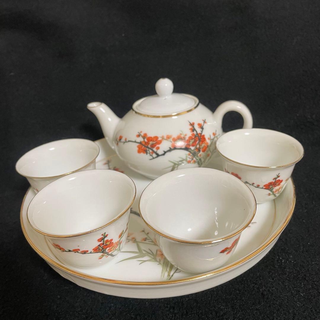 茶器セット　茶具　中国　白磁　梅　紅梅　China  飲茶　中国製造　箱入り　茶