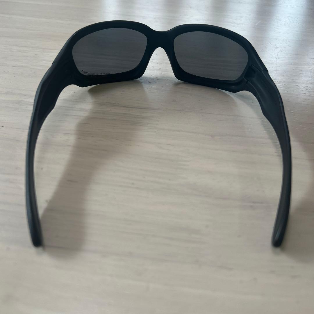 オークリーモンスタードグルブラック