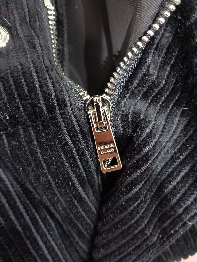 冬物セール！ PRADA プラダ ダウンベスト　コーデュロイ 美品