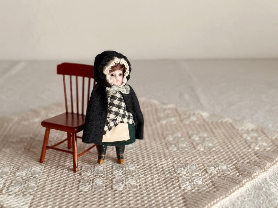 【チョコメルさま】antique doll ❀ ミニョネット チェック柄の女の子
