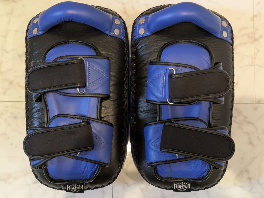 FIGHTER キックミット 未使用品