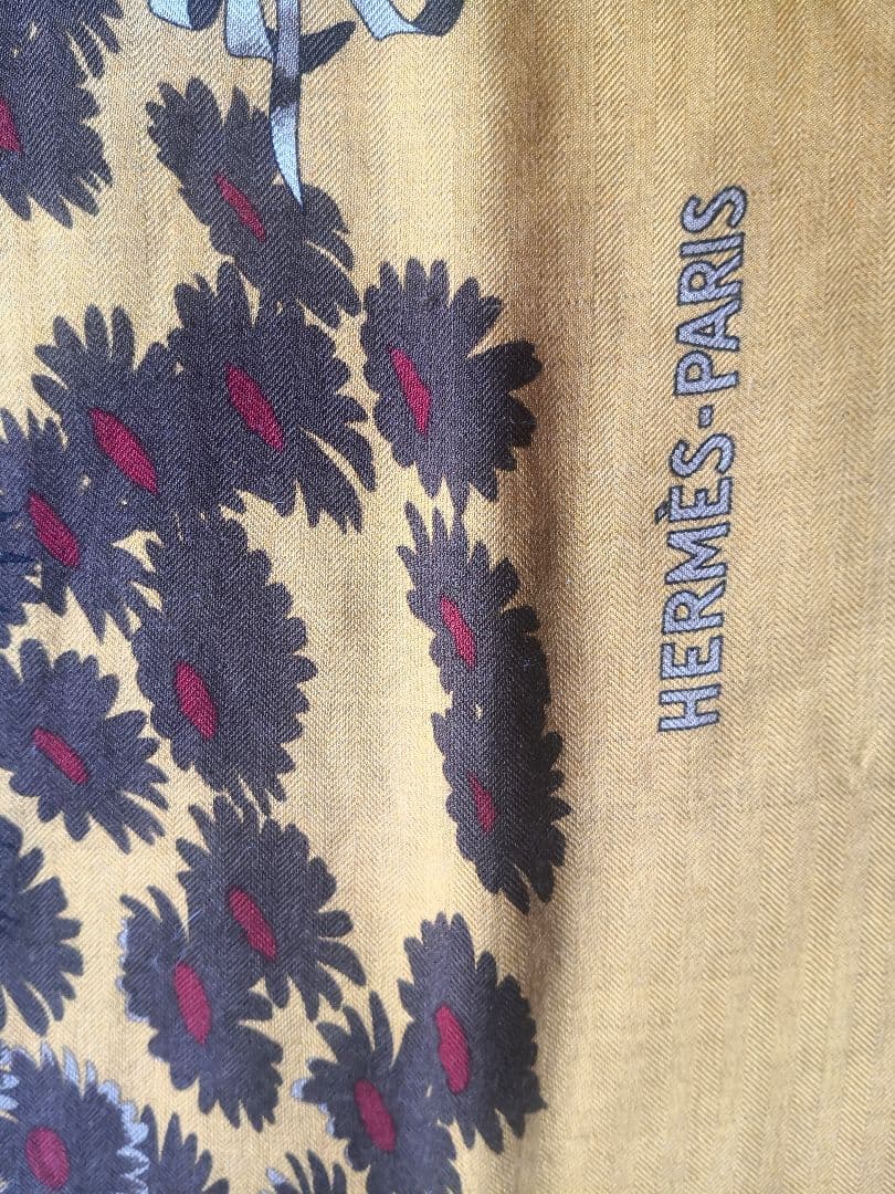 エルメス　HERMES　スカーフ　カレジェアン　カシシル