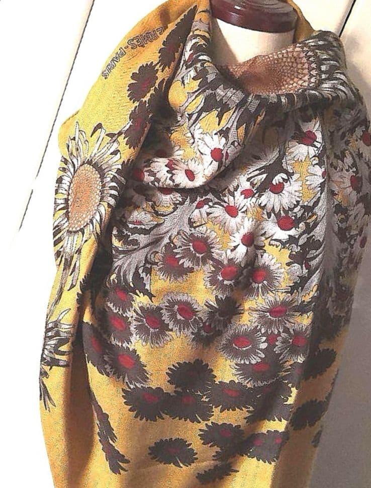 エルメス　HERMES　スカーフ　カレジェアン　カシシル