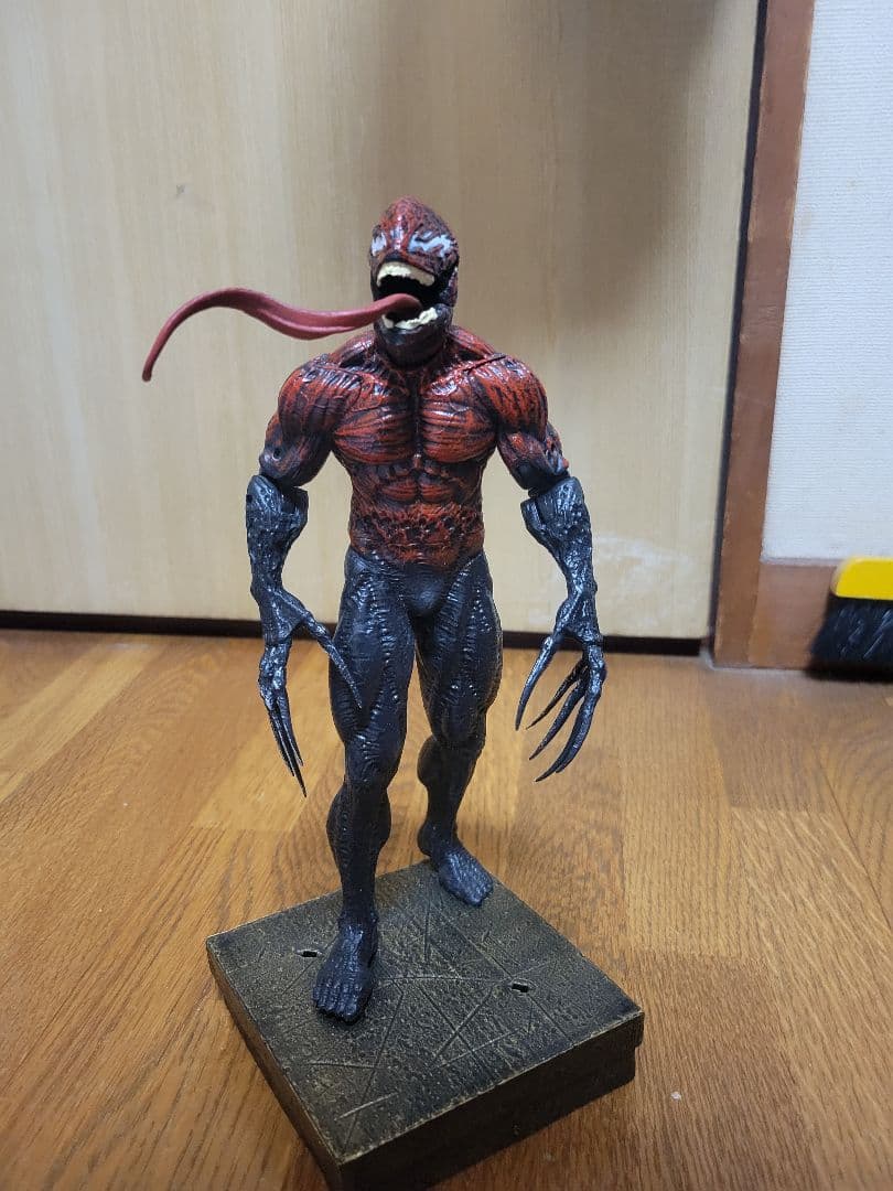 新品 MARVEL Venom ヴェノム フィギュア スパイダーマン カーネイジ