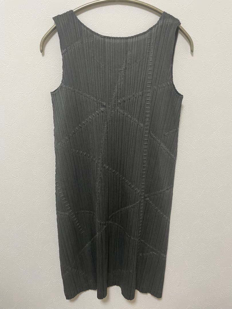 PLEATS PLEASE プリーツワンピース 膝上　サイズ3 ダークグレー