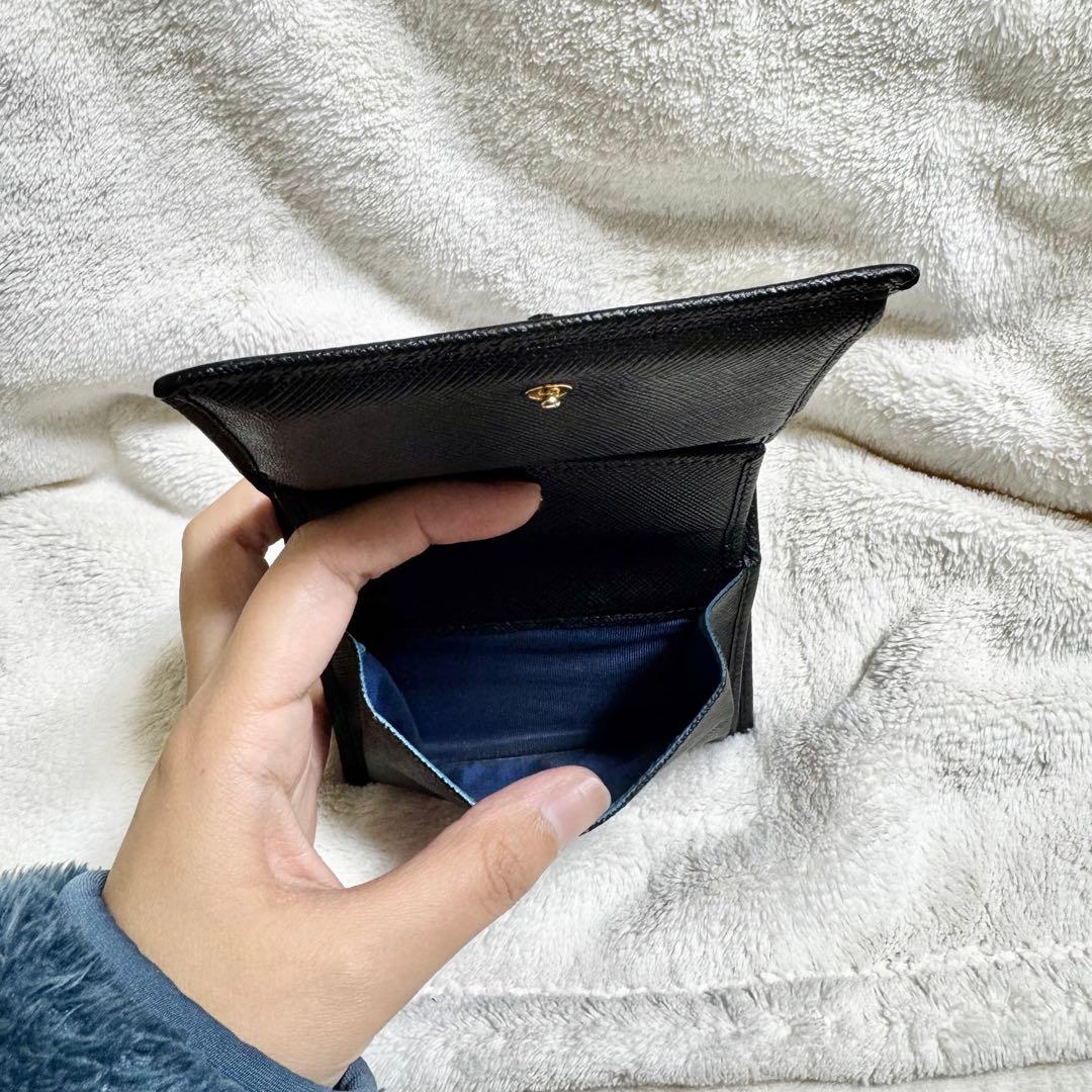 ✨正規品✨ PRADA プラダ 二つ折り財布　サフィアーノ ゴールド金具