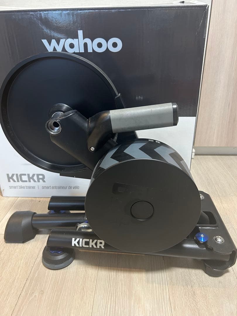 ぷ*ぼ様 Wahoo KICKR V5 スマートトレーナー 箱付き