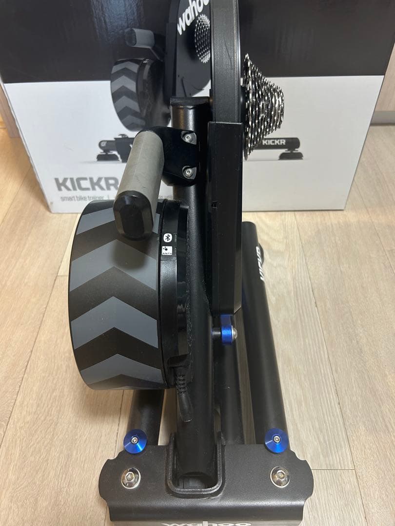 ぷ*ぼ様 Wahoo KICKR V5 スマートトレーナー 箱付き