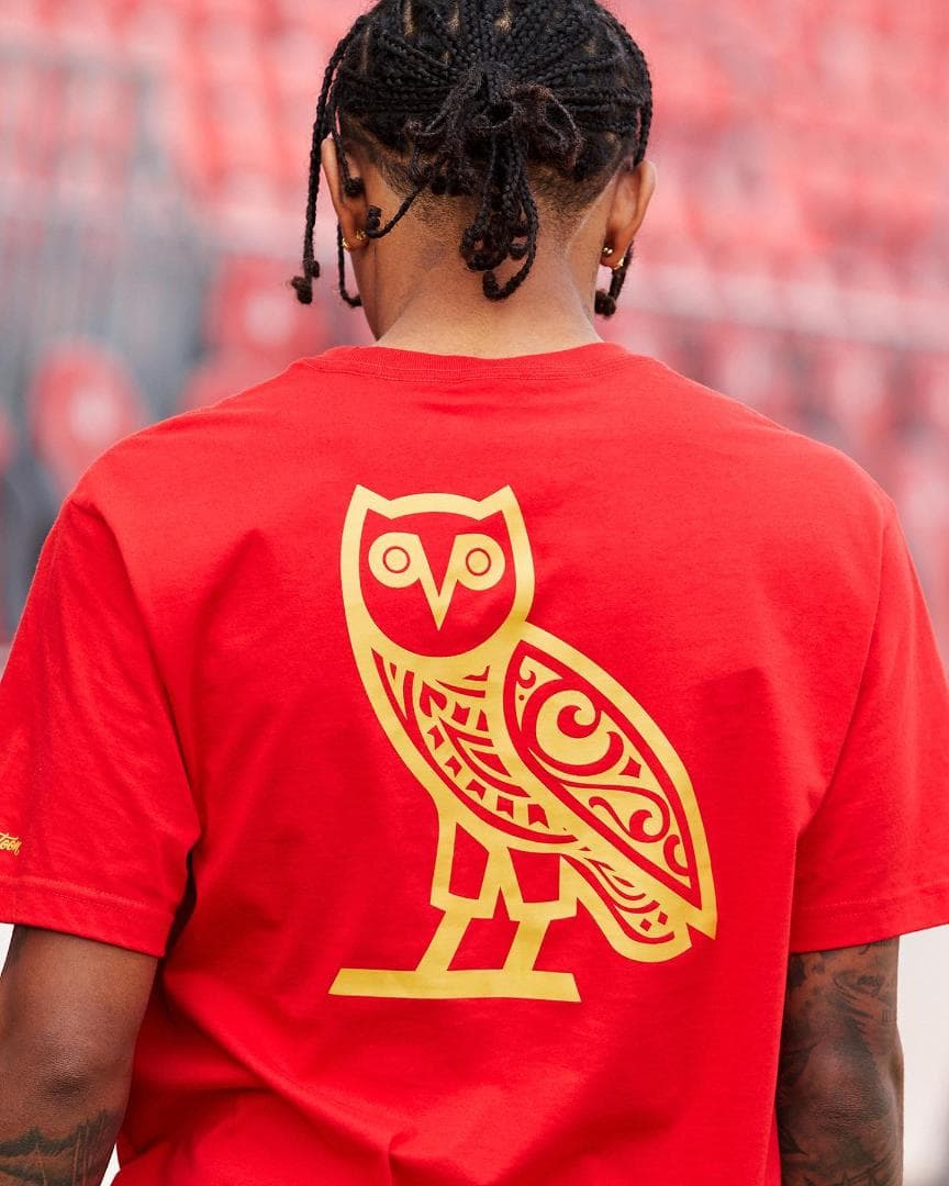 ミスターカートゥーン オクトーバーズベリーオウン トロント Tシャツ レッド 赤