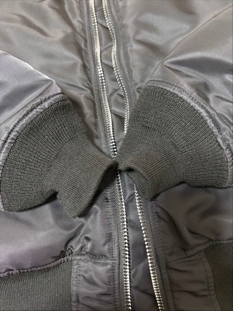 【ALPHA INDUSTRIES】　アルファ MA-1 Mサイズ
