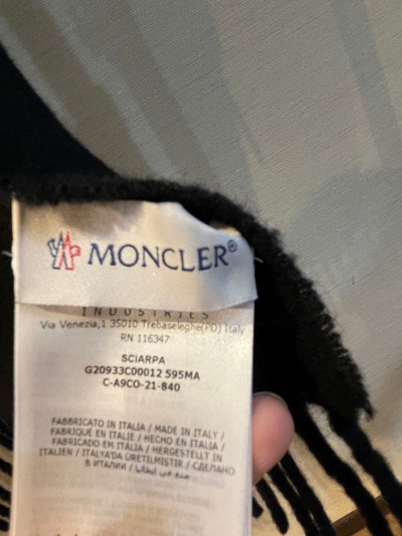 MONCLER SCIARPA 黒 ストール