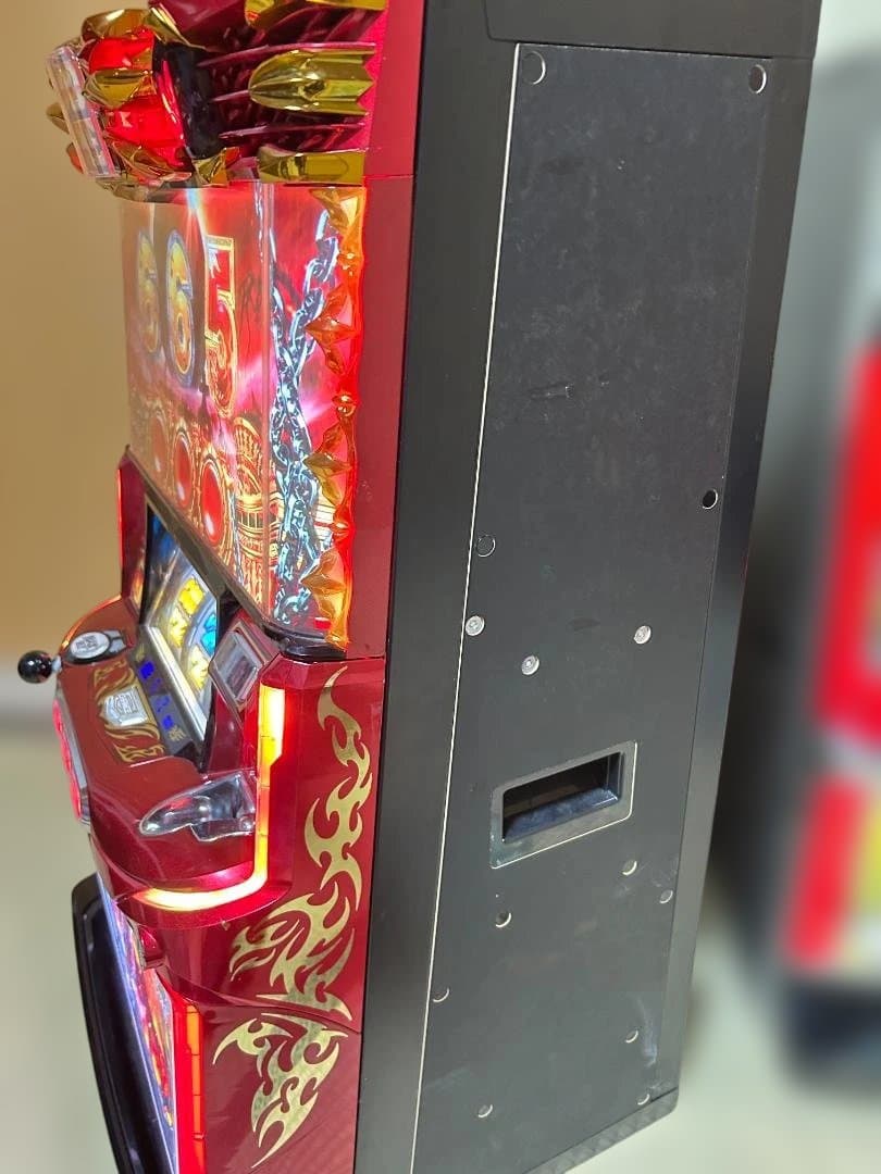 自宅配達 動作品　送料込み！　ハーデス　解き放たれし槍撃