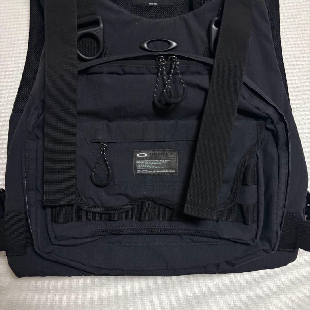 【極美品】OAKLEY AP VEST 4.0 ダークグレー