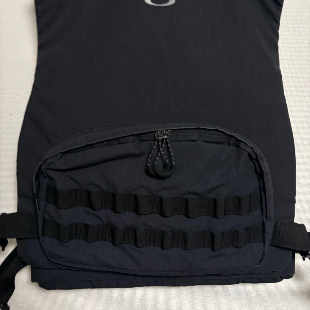 【極美品】OAKLEY AP VEST 4.0 ダークグレー