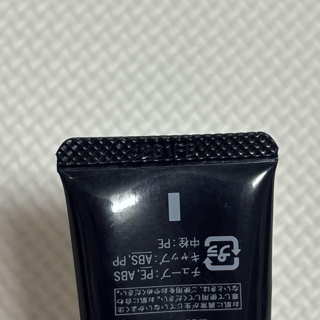 クレドポーボーテ　タンクレームエクラn クリームファンデーション