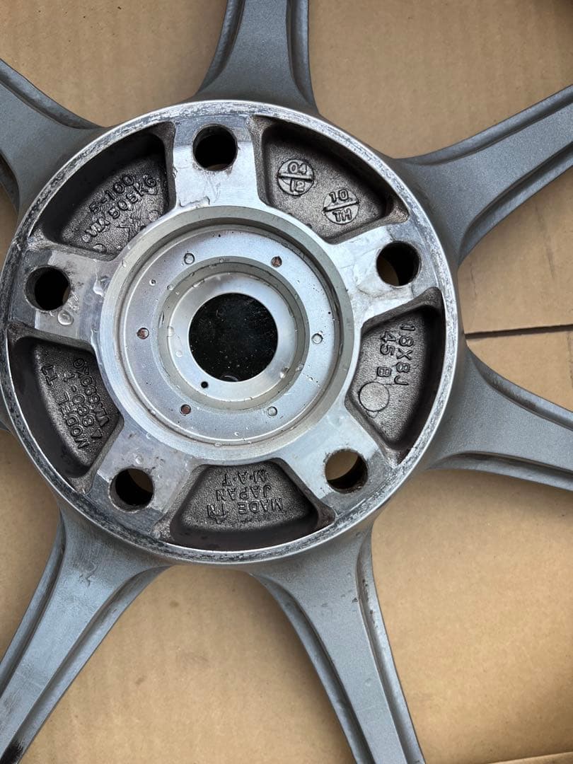 AVS Model7（モデル7） 18インチ 8J +38 PCD114.3