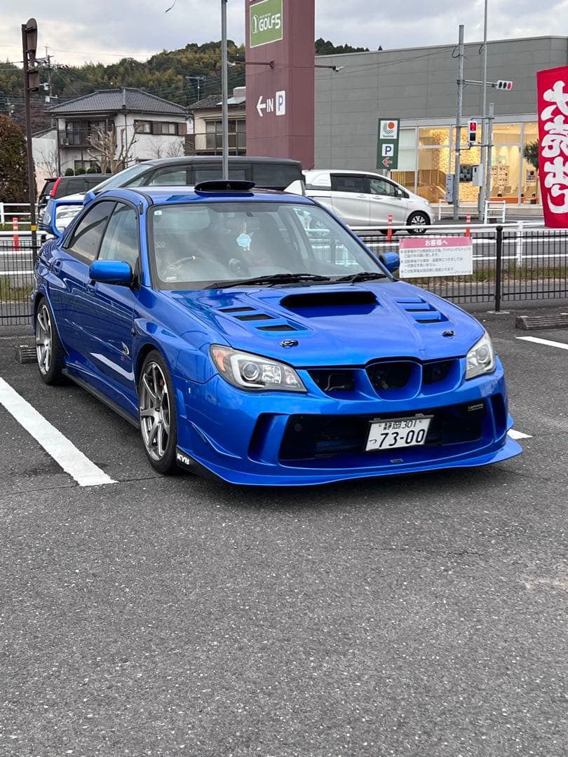 AVS Model7（モデル7） 18インチ 8J +38 PCD114.3