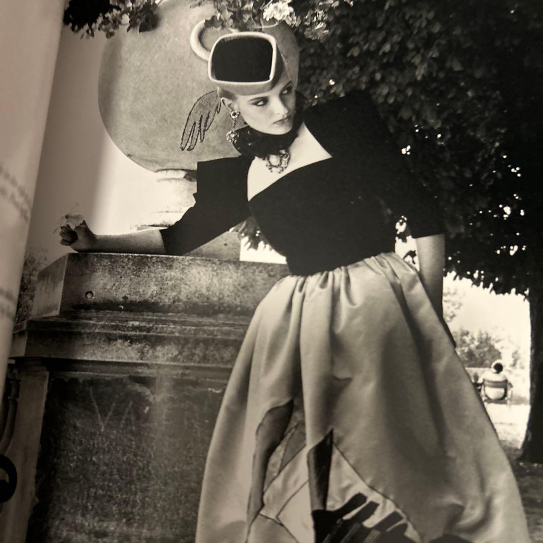 洋書 Yves Saint Laurent: