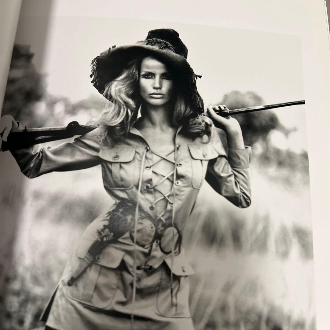 洋書 Yves Saint Laurent: