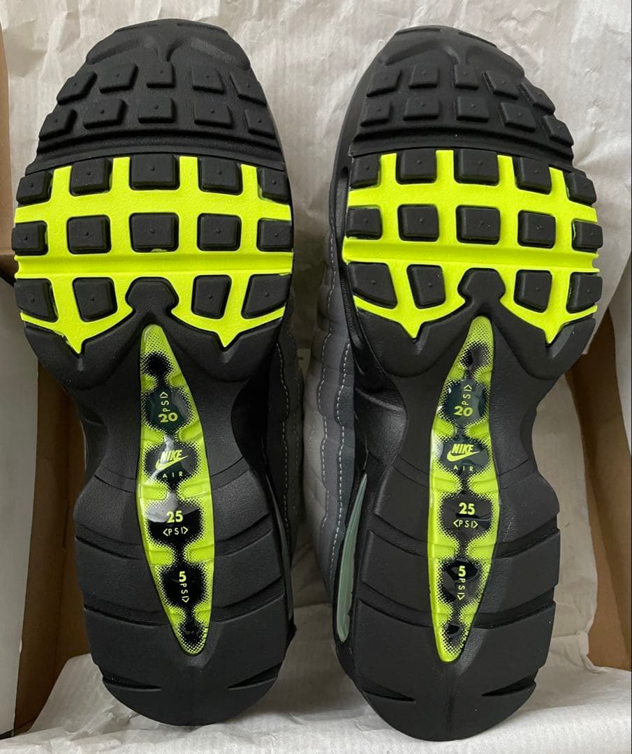 靴 AIR MAX 95 BIG BUBBLE NEON W28.0cm 2026