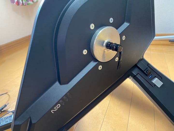 Tacx NEO Smart スマートトレーナー／Zwift対応／スプロケット付