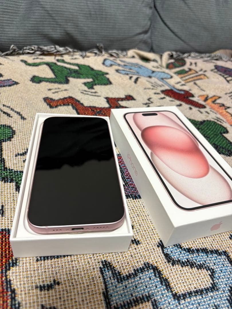 美品^^iPhone 15 128gb ピンクSIM FREE