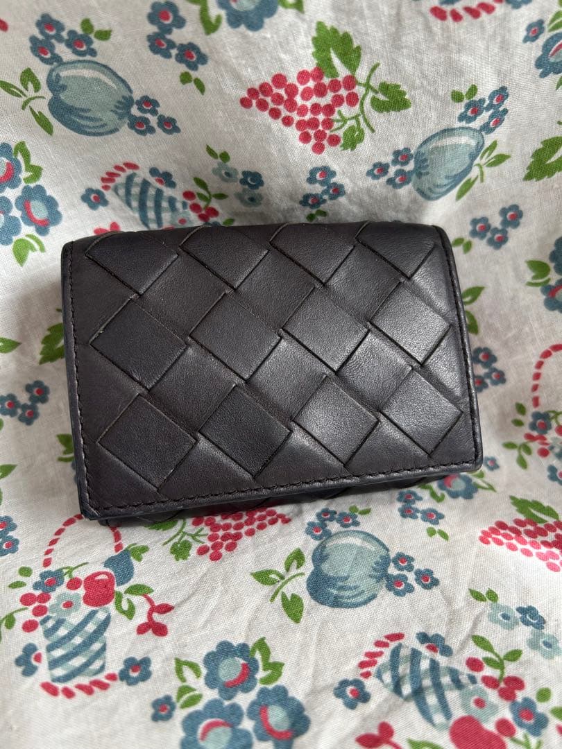 Bottega Veneta黒 レザー 三つ折り財布