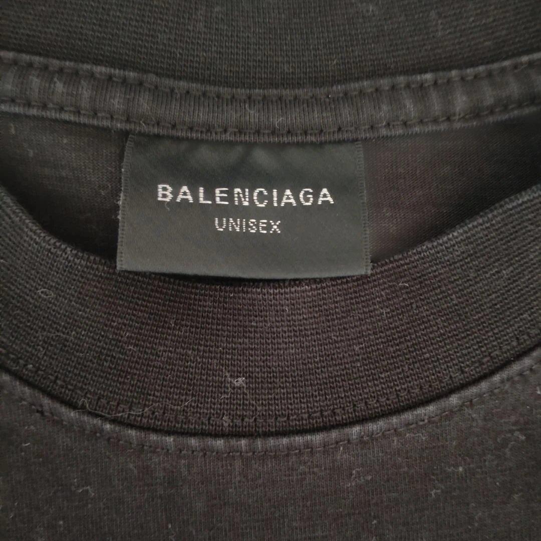 値下げ中　BALENCIAGA ブラック Tシャツ ユニセックス　バレンシアガ