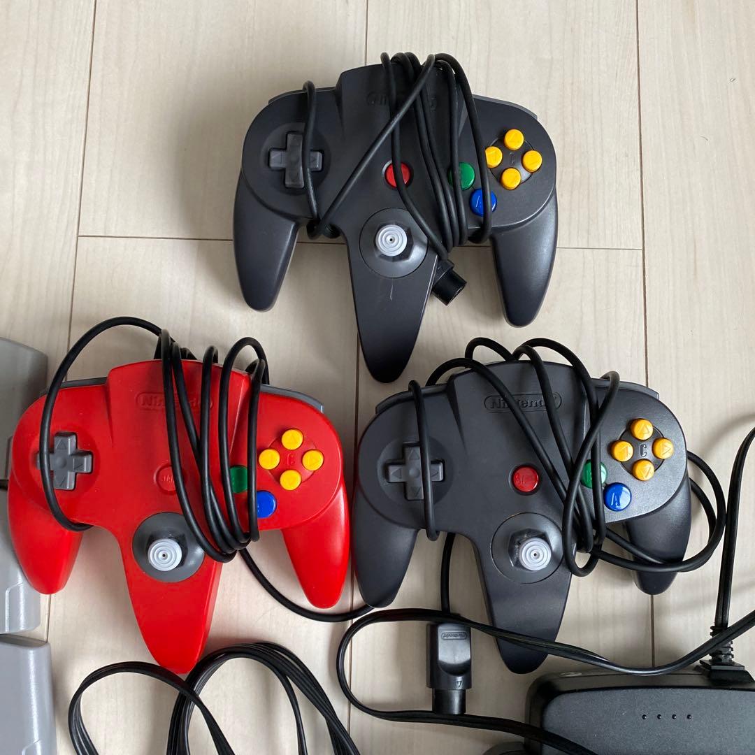 Nintendo64本体コントローラー４個　ソフト13本セット