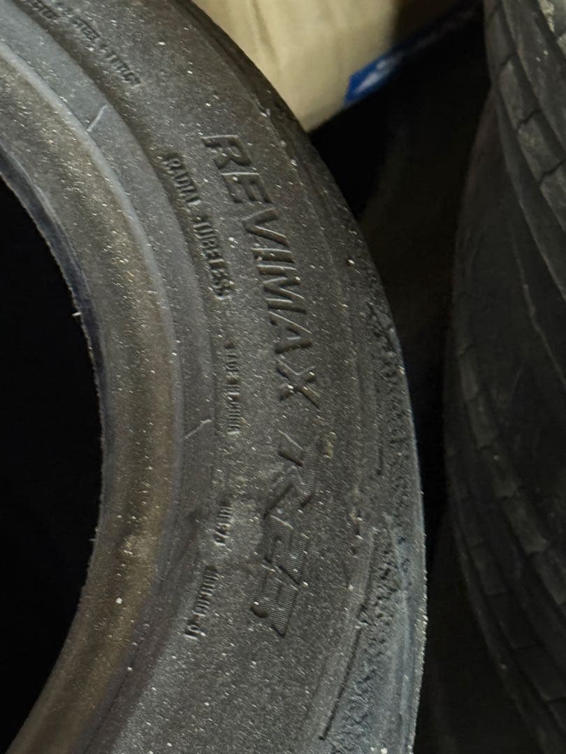シバタイヤ R23 215/45R17 2本