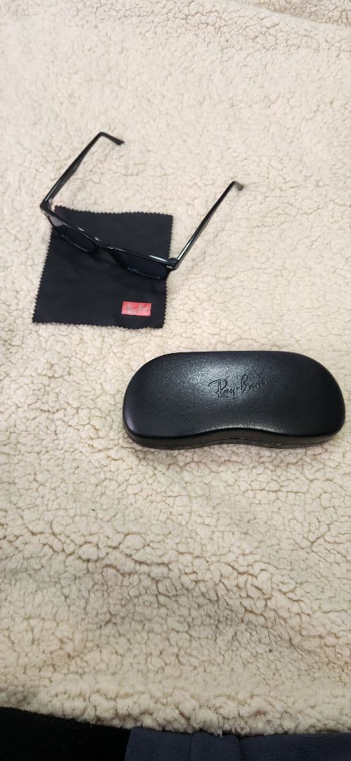 Ray-Ban　ブルーレンズサングラス