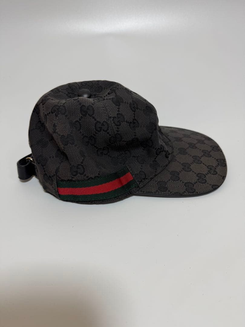 GUCCI ブラック モノグラムキャップ