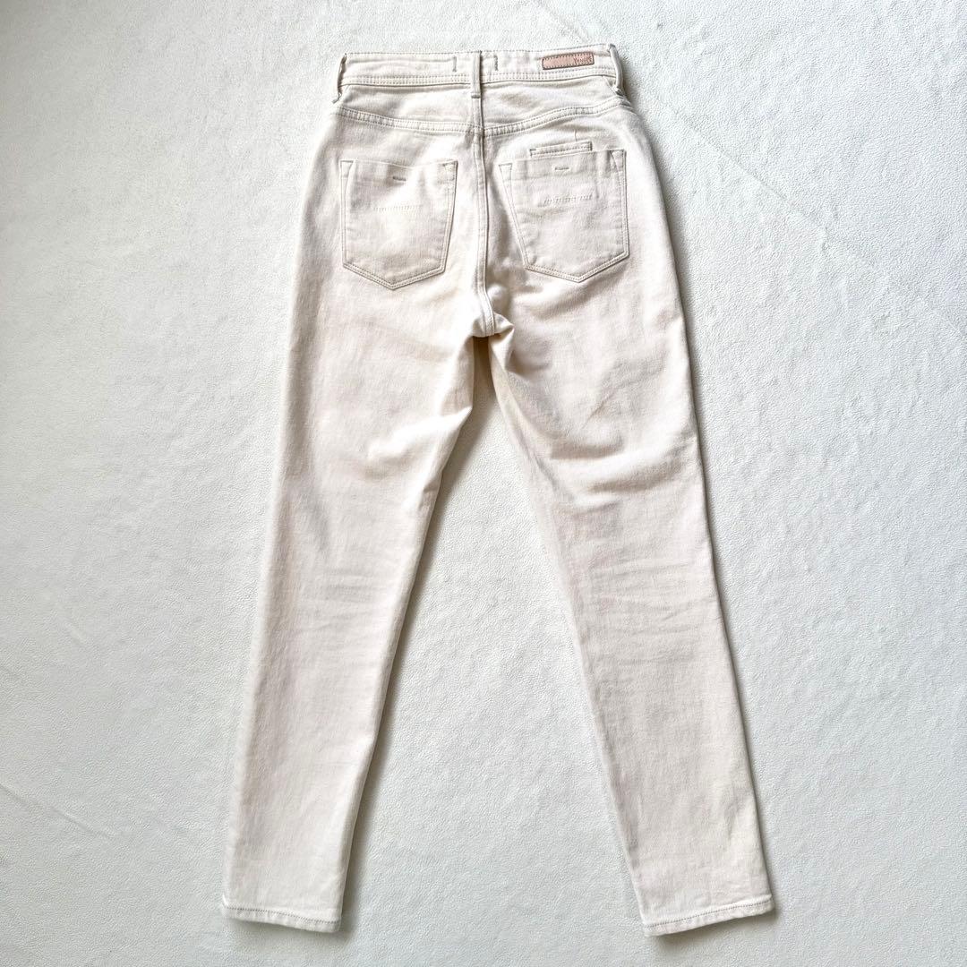 【美品・24】ヤヌーク ハイウエストルース ストレッチ スリムテーパード