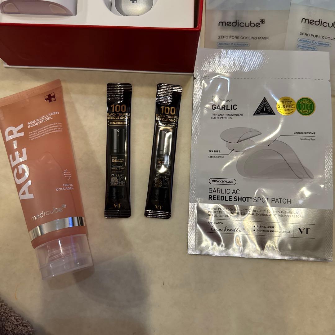 medicube USERRA DEEP SHOT 美顔器