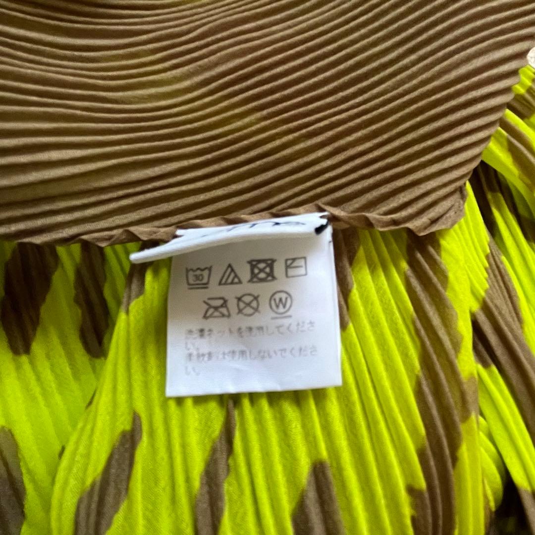 me ISSEY MIYAKE ストール　グリーン、ブラウン