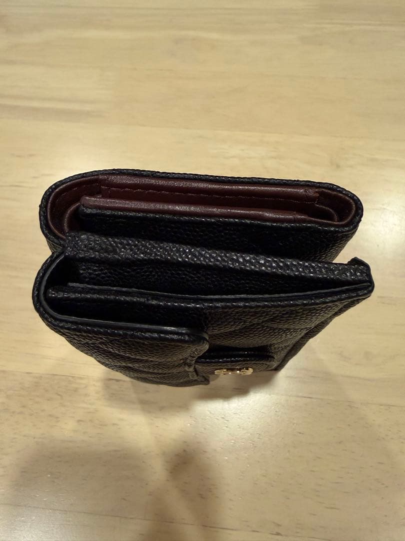 CHANEL マトラッセ　キャビアスキン　スモールウォレット