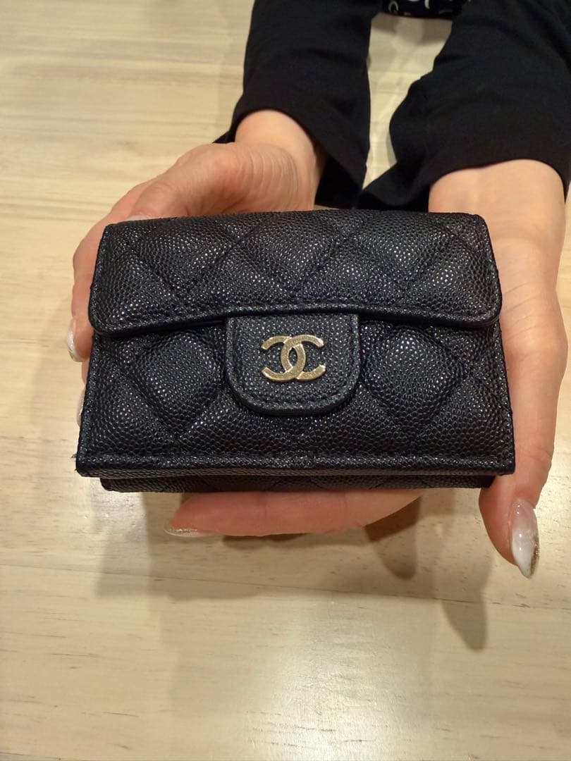 CHANEL マトラッセ　キャビアスキン　スモールウォレット