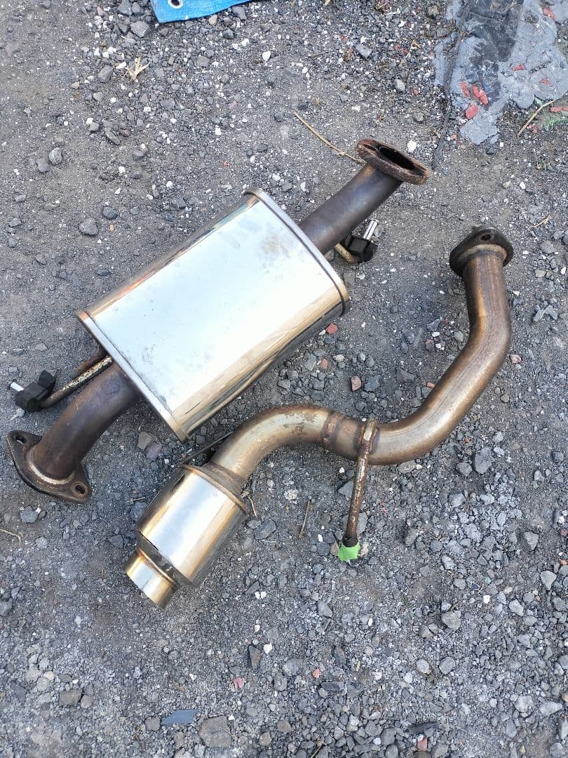 hks esワゴンマフラー　ラパンss用