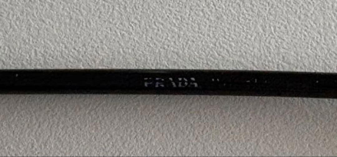 PRADA サングラス ブラック【定価7万円】