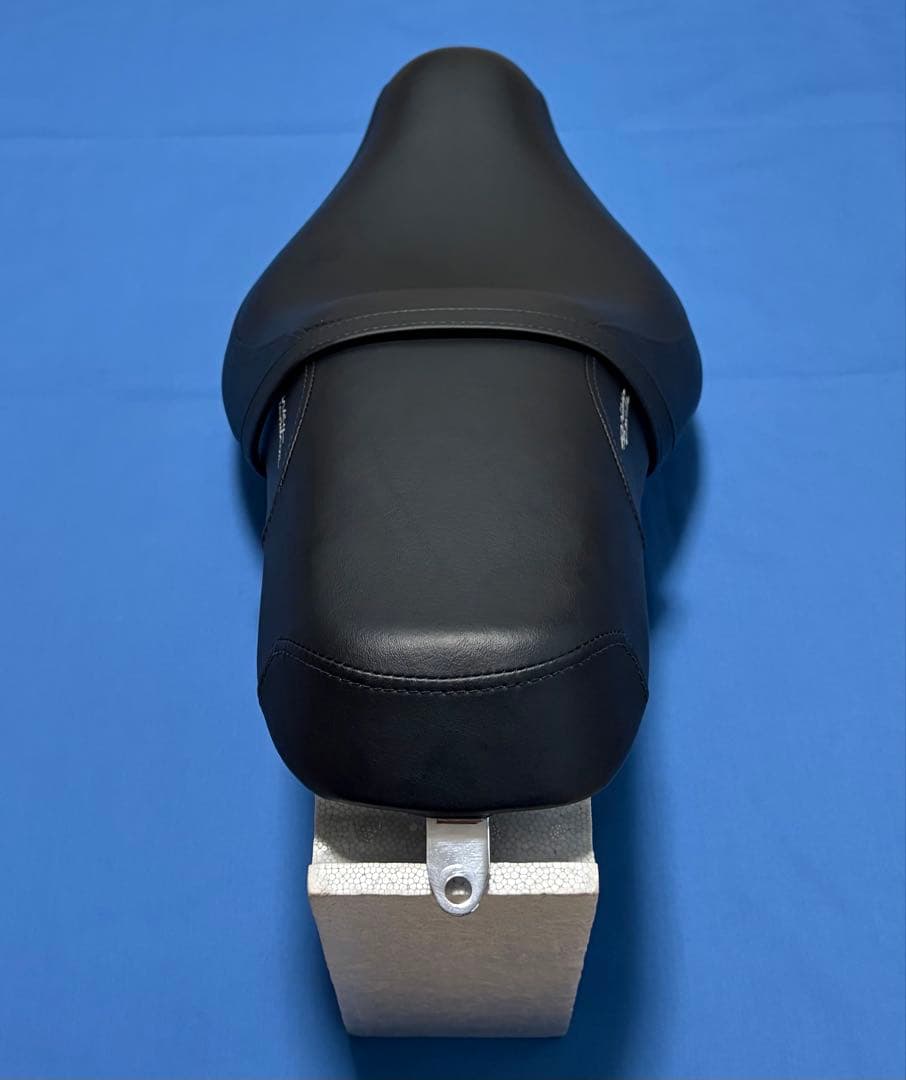 【美品】ハーレー純正　スポーツスター用シート　バッドランダー