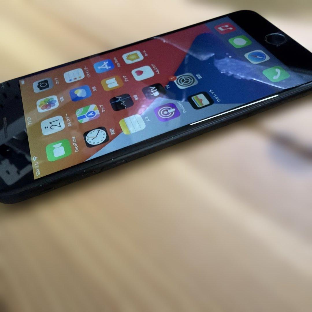 iPhone7 Plus 128GB ブラックMN6F2J/Aバッテリー84%