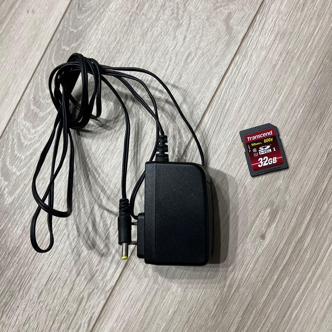 エブリオ　ビデオカメラ　ピンクゴールド　GZ-HM670 ＋ 32GB