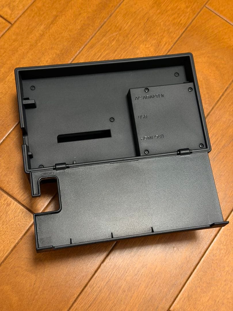 Nintendo switch 初代　【バッテリー新品】