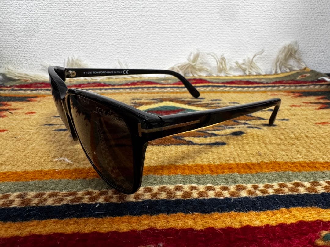 TOM FORD トムフォード　サングラス　 Dana TF432-F