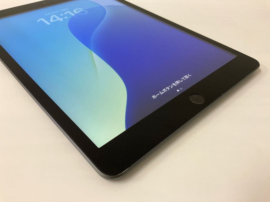 【BT95％】iPad 第8世代 64GB スペースグレ Cellularモデル