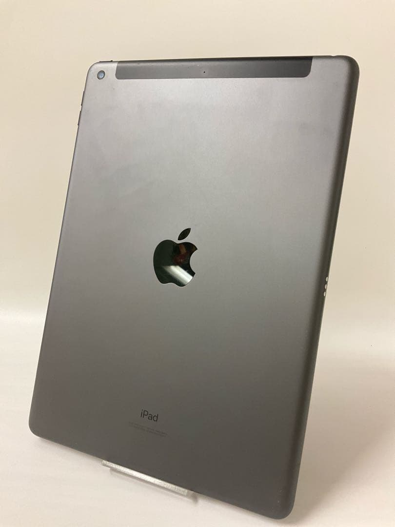 【BT95％】iPad 第8世代 64GB スペースグレ Cellularモデル