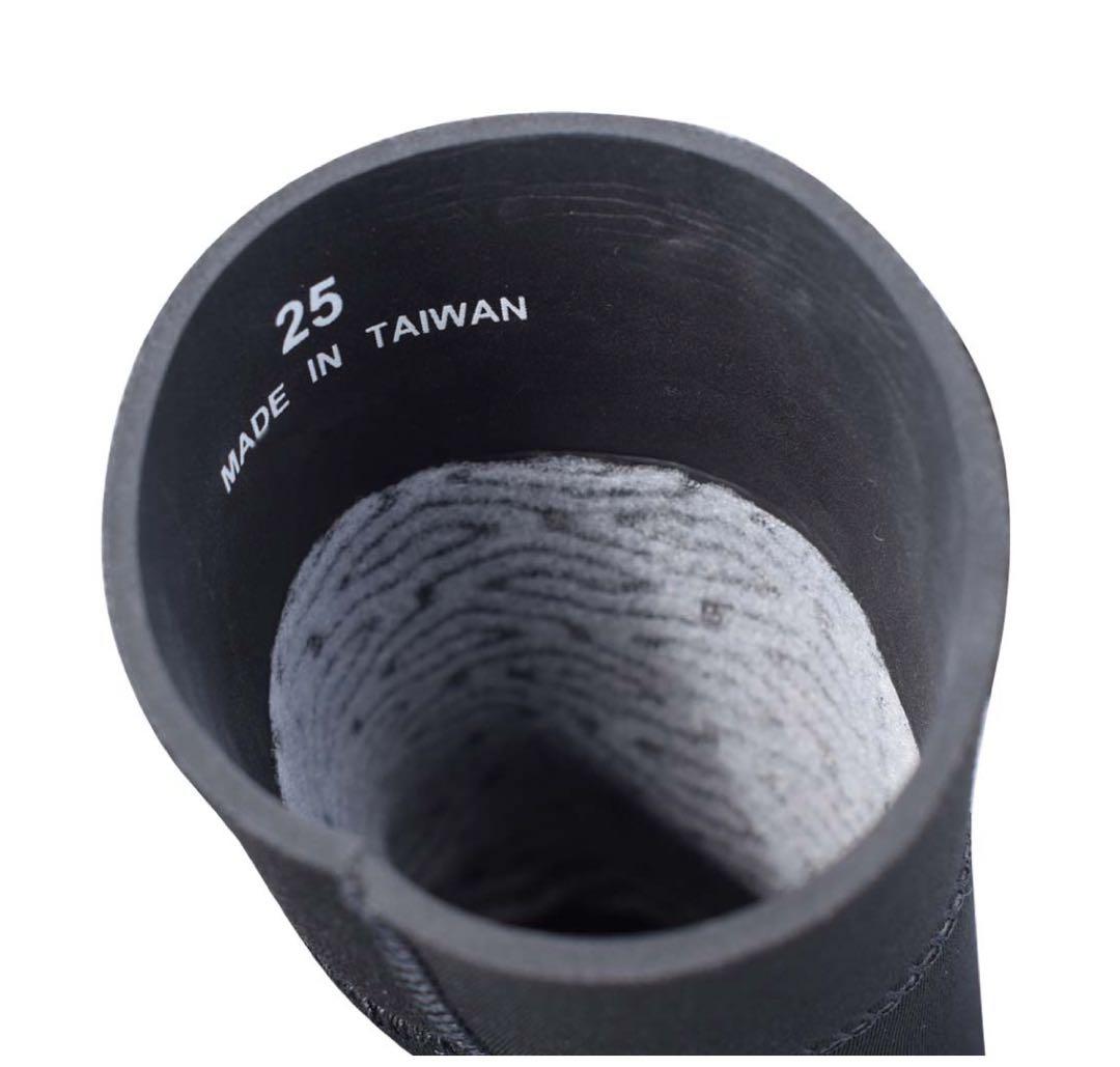TLS X-FIT SURFBOOTS 3ミリ厚25cm
