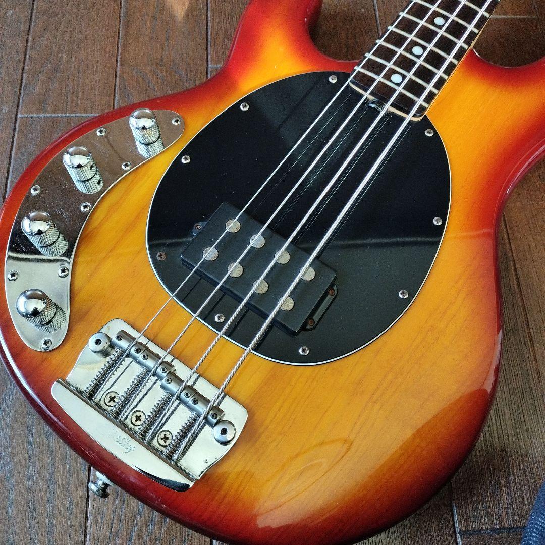 Sterling by MUSIC MAN RAY34LH レフトハンド